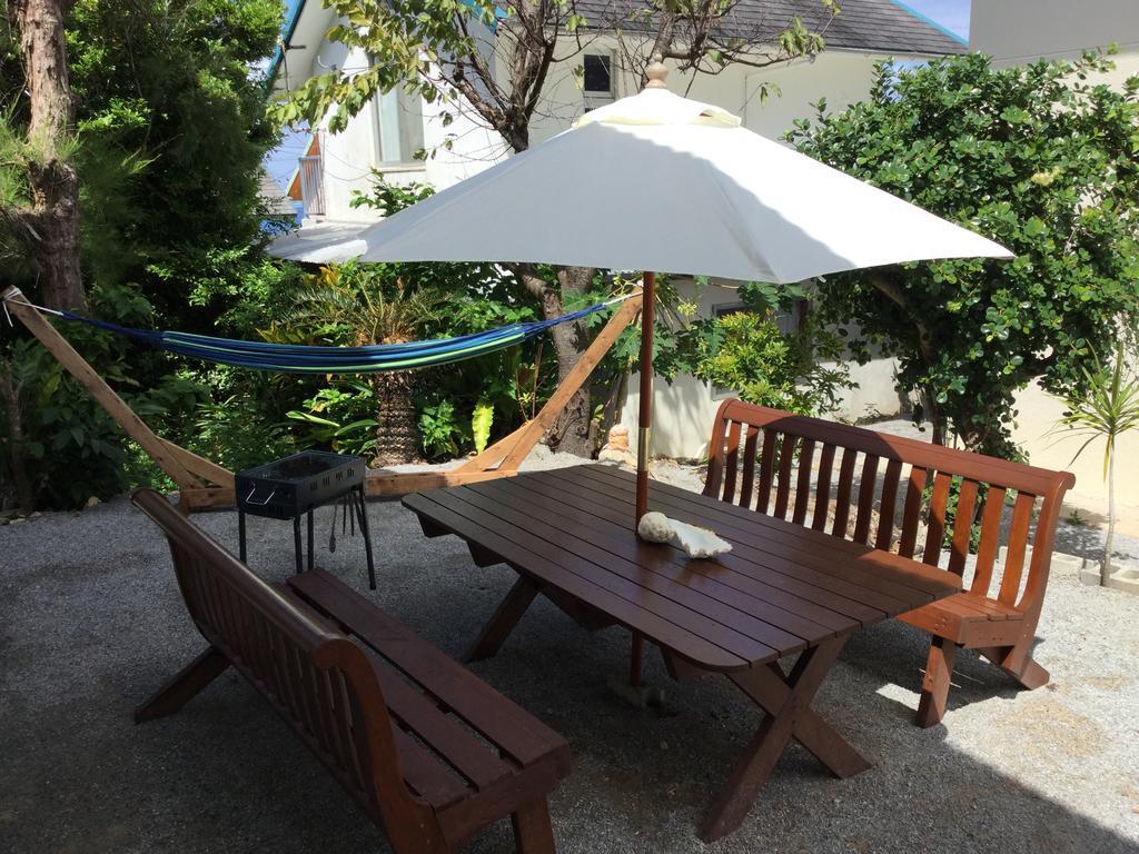 Pension Sea Shells Motobu Exterior photo